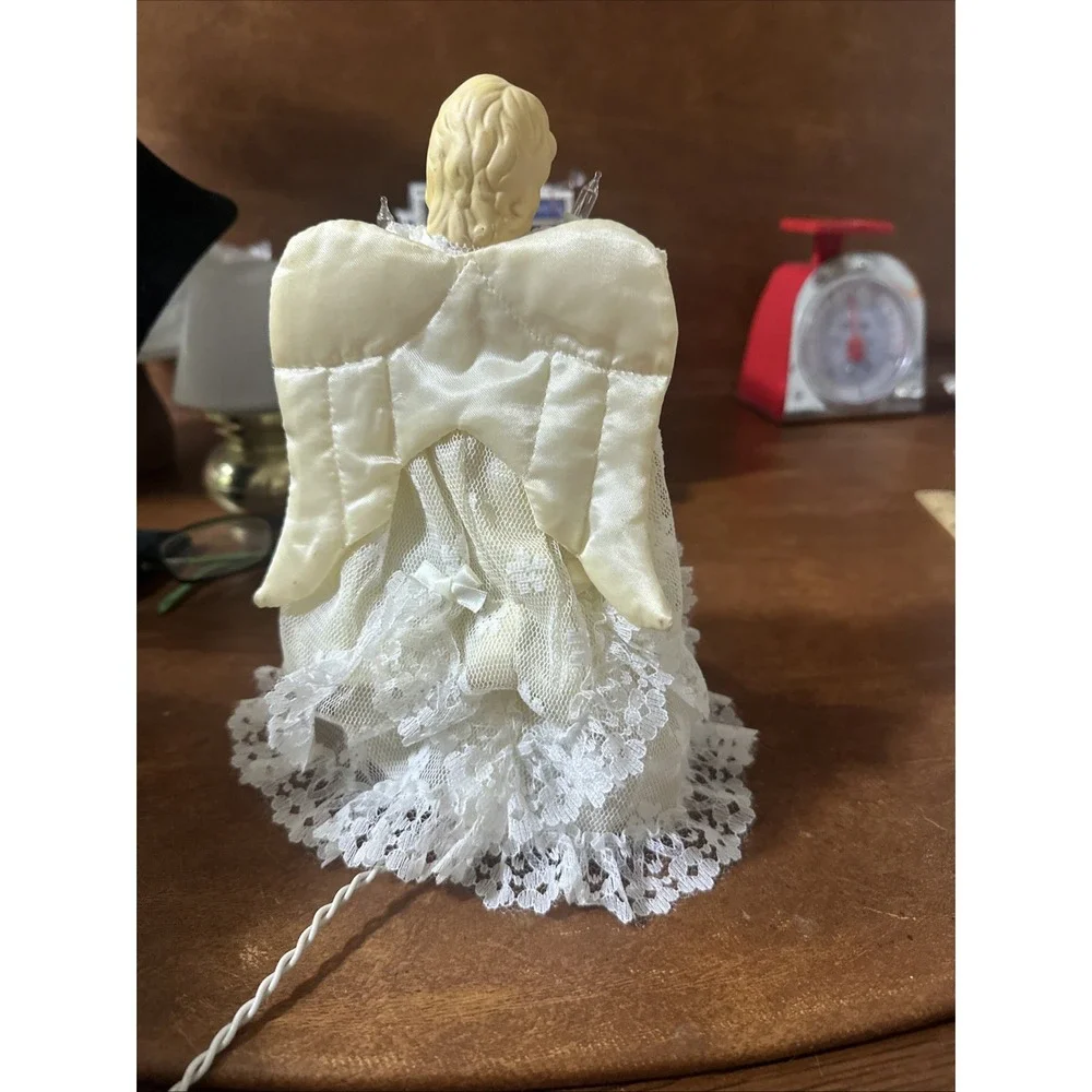 Angle Tree Topper Christmas VTG Twinkller Lights Ivory Lace Dress 8.5